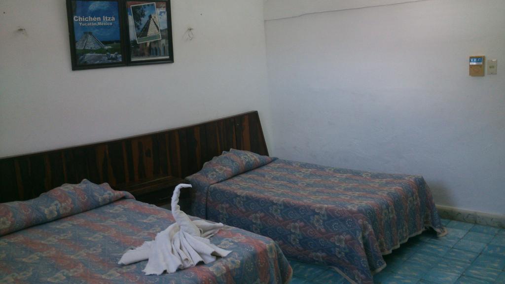 Hotel Sol Colonial Valladolid Kültér fotó